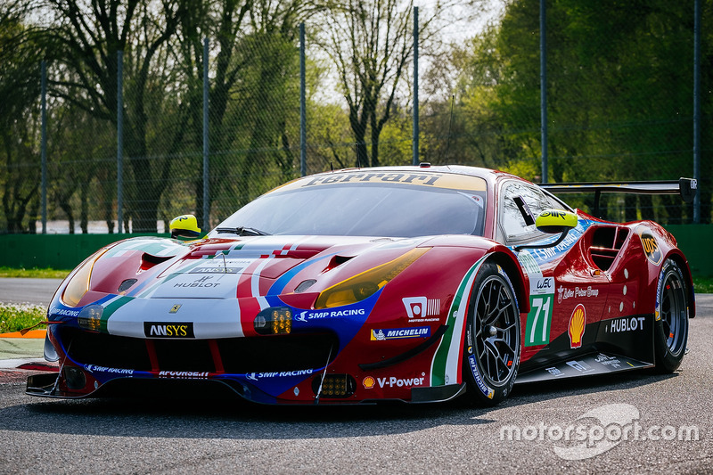 #71 AF Corse Ferrari 488 GTE: Davide Rigon, Sam Bird