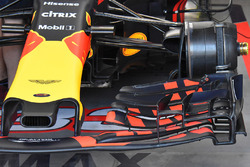 L'avant de la Red Bull Racing RB13
