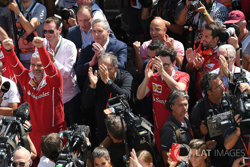 Maurizio Arrivabene, Ferrari Takım Patronu, Sergio Marchionne, CEO FIAT, Mattia Binotto, Ferrari Tek
