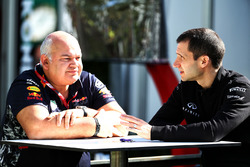 Rob Marshall, Red Bull Racing Chief Engineering Officer, Remi Taffin, Renault Sport F1 Engine Technical Director