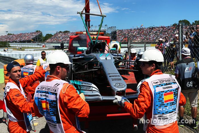 El coche retirado de  Valtteri Bottas, Mercedes-Benz F1 W08