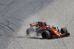 Felipe Massa, Williams FW40, collides, Stoffel Vandoorne, McLaren MCL32, leading to the latter drive