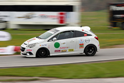 Opel Corsa OPC mücadelesi