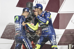 Podium: race winner Maverick Viñales, Yamaha Factory Racing, third place Valentino Rossi, Yamaha Fac