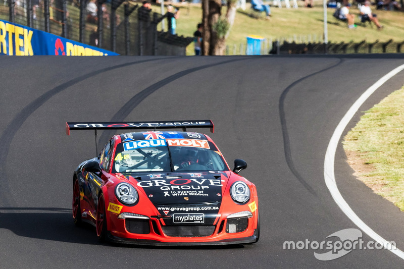 Unfall: #4 Grove Motorsport, Porsche 911 Cup