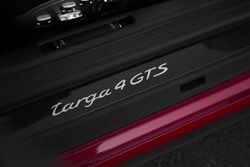 Porsche 911 GTS