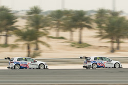 Giacomo Altoè, Liqui Moly Team Engstler, Volkswagen Golf GTI TCR; Brandon Gdovic, Liqui Moly Team Engstler, Volkswagen Golf GTI TCR