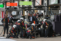 Pietro Fittipaldi, Lotus, pit action