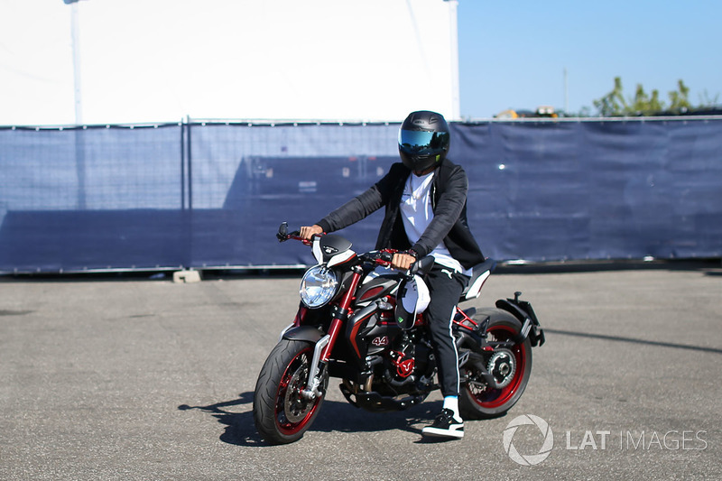 Lewis Hamilton, Mercedes AMG F1