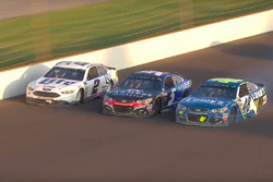 Jimmie Johnson, Hendrick Motorsports Chevrolet; Kasey Kahne, Hendrick Motorsports Chevrolet; Brad Keselowski, Team Penske Ford