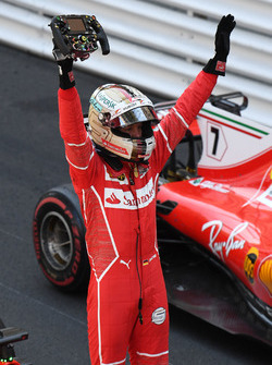 Победитель Себастьян Феттель, Ferrari SF70H