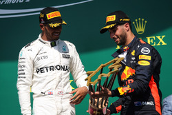 Race winner Lewis Hamilton, Mercedes AMG F1 and Daniel Ricciardo, Red Bull Racing