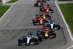 Start: Lewis Hamilton, Mercedes-Benz F1 W08 lider