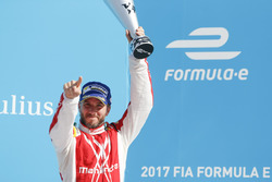 Nick Heidfeld, Mahindra Racing, sul podio