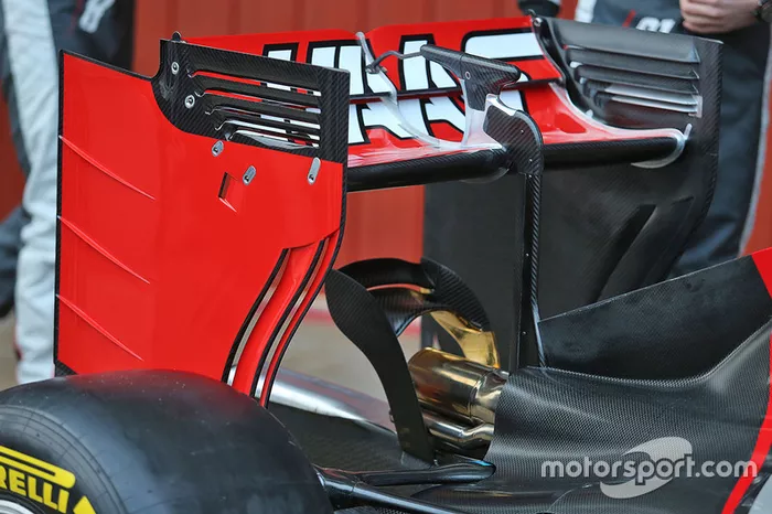 Haas VF-16 rear wing