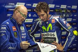 Valentino Rossi, Yamaha Factory Racing, avec son ingénieur Silvano Galbusera