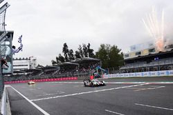 Race winners #1 Porsche Team Porsche 919 Hybrid: Timo Bernhard, Mark Webber, Brendon Hartley