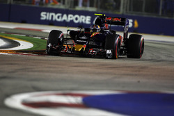 Carlos Sainz Jr., Scuderia Toro Rosso STR11