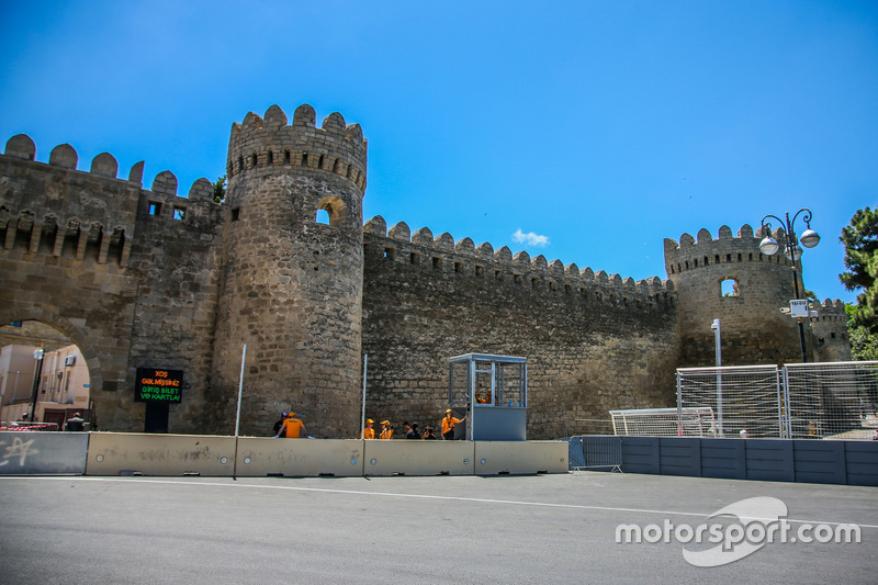 Castillo en la curva 11