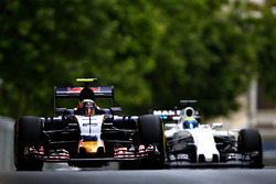 Карлос Сайнс-молодший, Scuderia Toro Rosso STR11