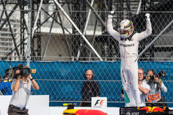 Race winner Lewis Hamilton, Mercedes AMG F1