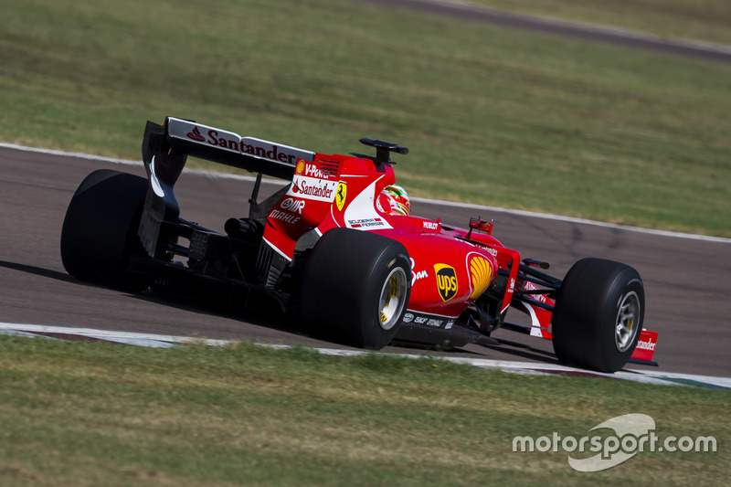 Esteban Gutierrez, Ferrari, prova le gomme Pirelli 2017