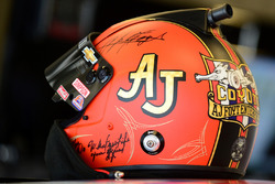 Tony Stewart, Stewart-Haas Racing, casco