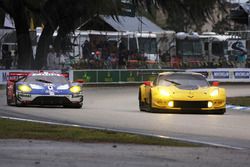 #66 Ford Performance Chip Ganassi Racing Ford GT: Sébastien Bourdais, Joey Hand, Dirk Müller, #4 Corvette Racing Chevrolet Corvette C7.R: Oliver Gavin, Tommy Milner, Marcel Fässler