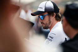 Fernando Alonso, McLaren signs autographs for the fans
