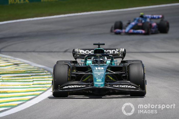 Lance Stroll, Aston Martin AMR22, Esteban Ocon, Alpine A522