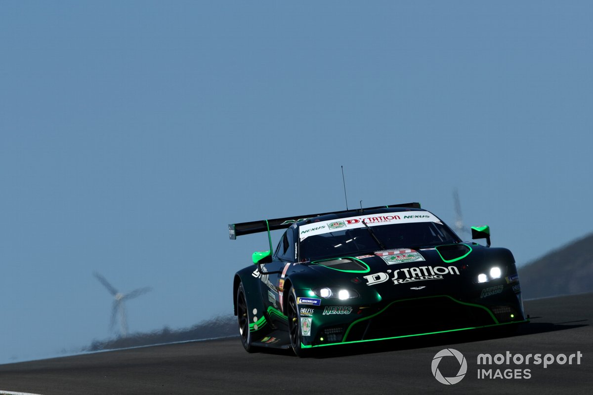 #777 D'Station Racing Aston Martin Vantage AMR: Satoshi Hoshino, Tomonobu Fujii, Andrew Watson