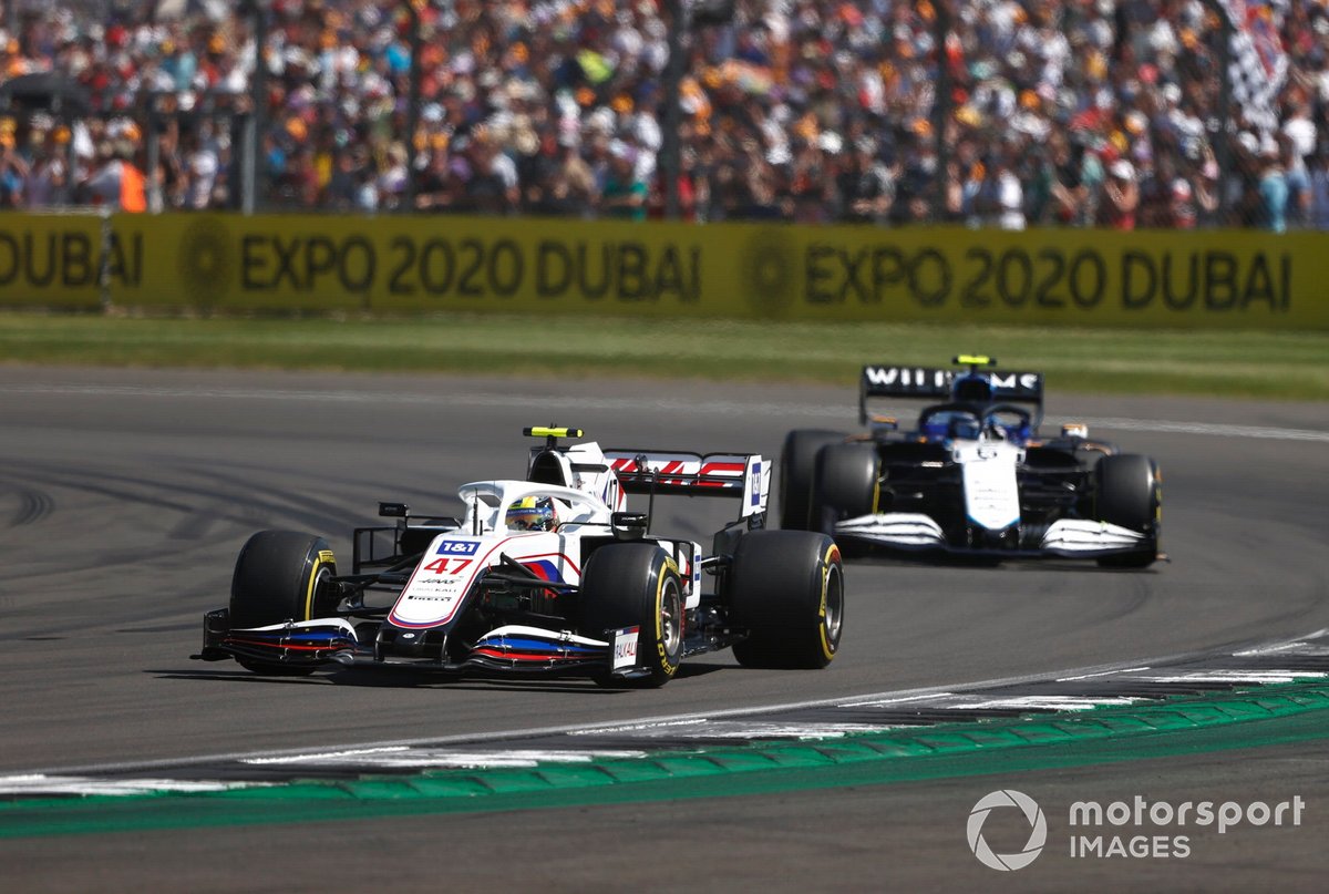 Mick Schumacher, Haas VF-21, Nicholas Latifi, Williams FW43B