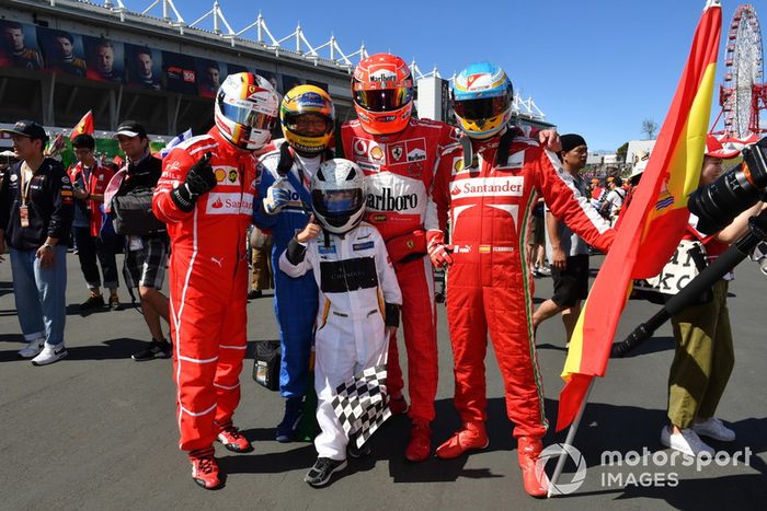 Fans de Ferrari y McLaren