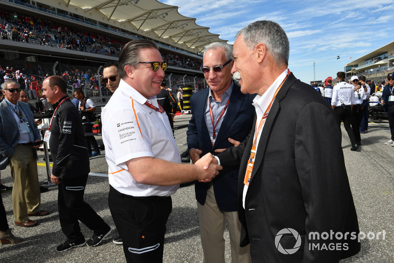 Zak Brown, PDG de McLaren Racinget Chase Carey, Directeur de la Formule 1 