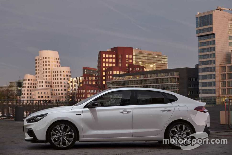 Hyundai i30 Fastback N Line 2019 року