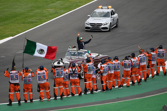 Sergio Perez, Racing Point Force India on the drivers parade and marshals