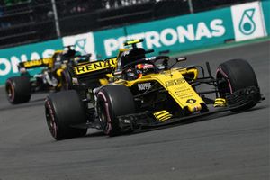 Carlos Sainz Jr., Renault Sport F1 Team R.S. 18 devant Nico Hulkenberg, Renault Sport F1 Team R.S. 18 