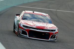 Regan Smith, Leavine Family Racing, Chevrolet Camaro Dumont JETS