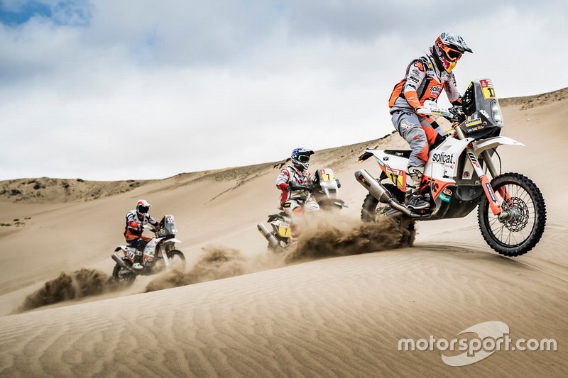 #17 Red Bull KTM Factory Racing KTM: Laia Sanz, #7 HERO Motorsports Team Rally: Oriol Mena, #114 Bas Dakar Team: Ross Branch