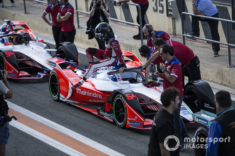 Jérôme d'Ambrosio, Mahindra Racing, M5 Electro exits his car