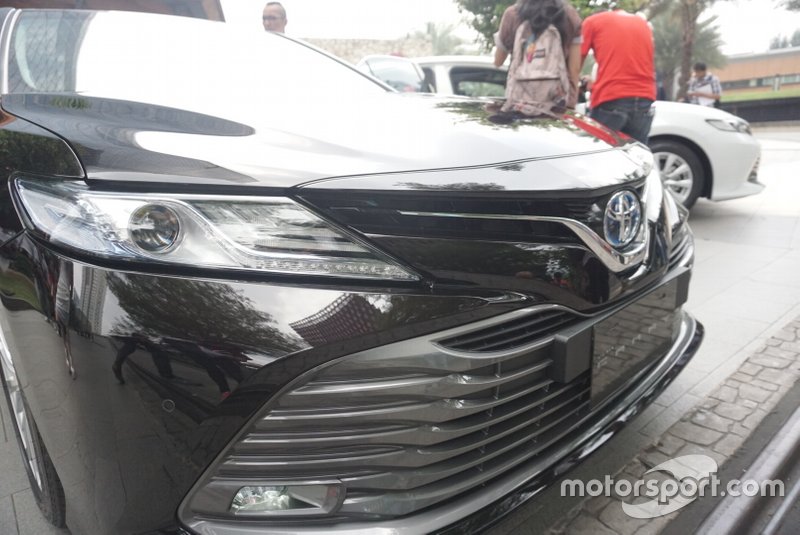 All New Toyota Camry Hybrid