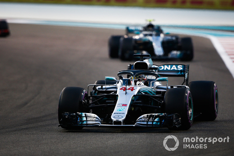 Lewis Hamilton, Mercedes AMG F1 W09 EQ Power+ leads Valtteri Bottas, Mercedes AMG F1 W09 EQ Power+ 