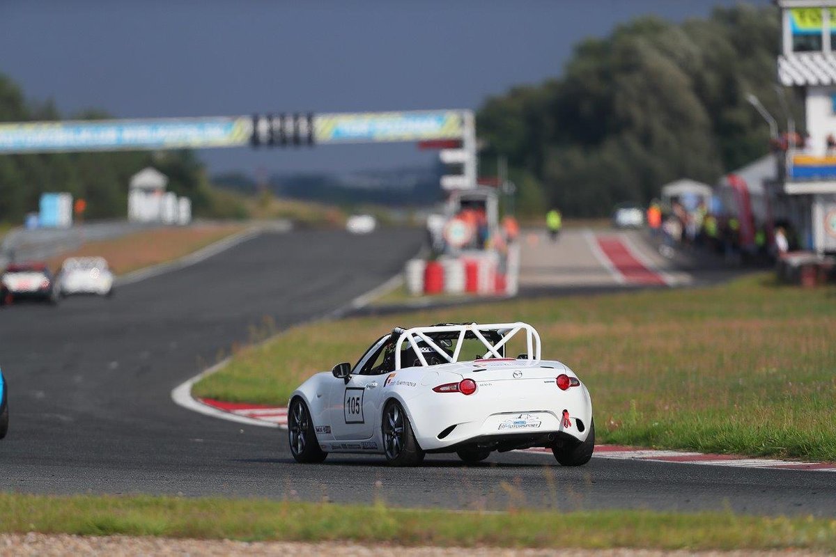 Mazda MX-5 Cup