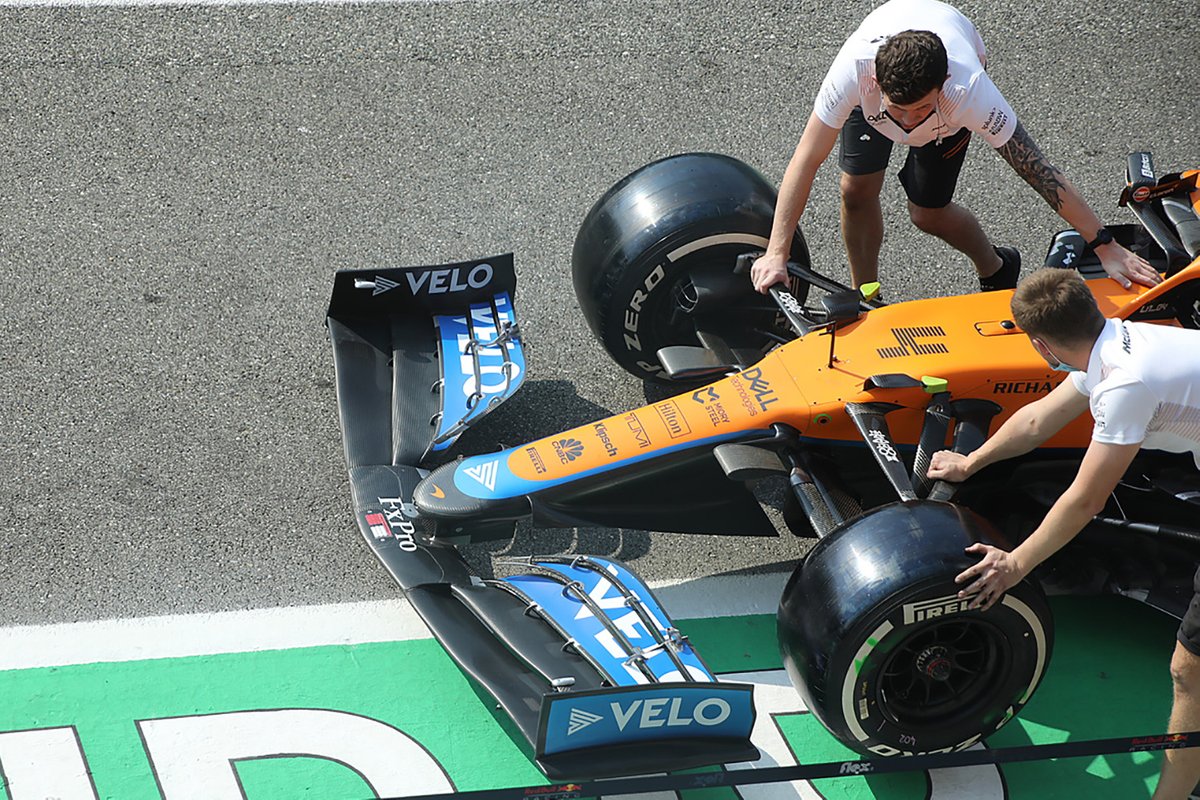 McLaren MCL35M: Frontpartie