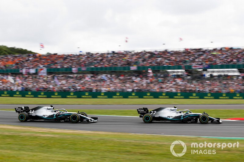 Valtteri Bottas, Mercedes AMG W10, leads Lewis Hamilton, Mercedes AMG F1 W10