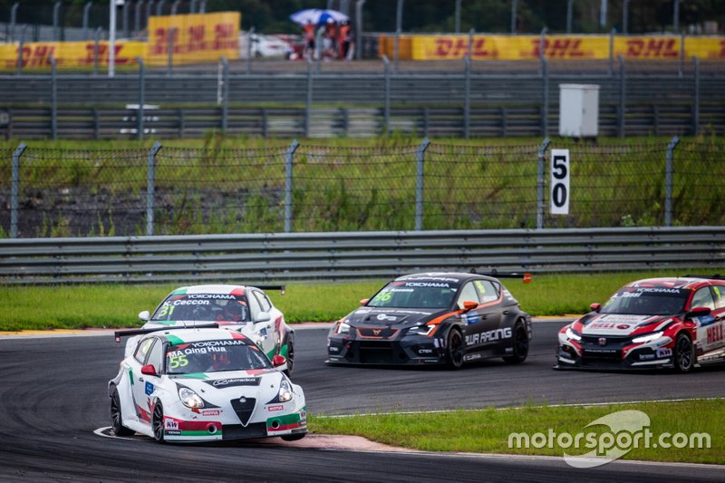 Ma Qing Hua, Team Mulsanne Alfa Romeo Giulietta TCR