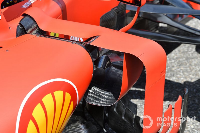 Ferrari SF90: Luftleitbleche
