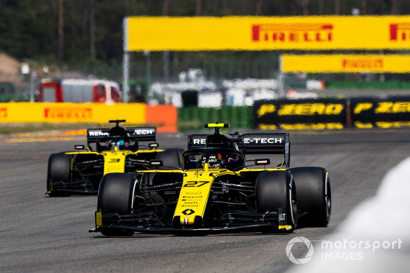 Nico Hulkenberg, Renault F1 Team R.S. 19, Daniel Ricciardo, Renault F1 Team R.S.19