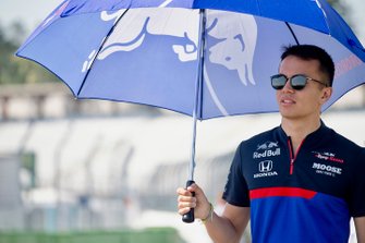 Alexander Albon, Toro Rosso pist yürüyüşü