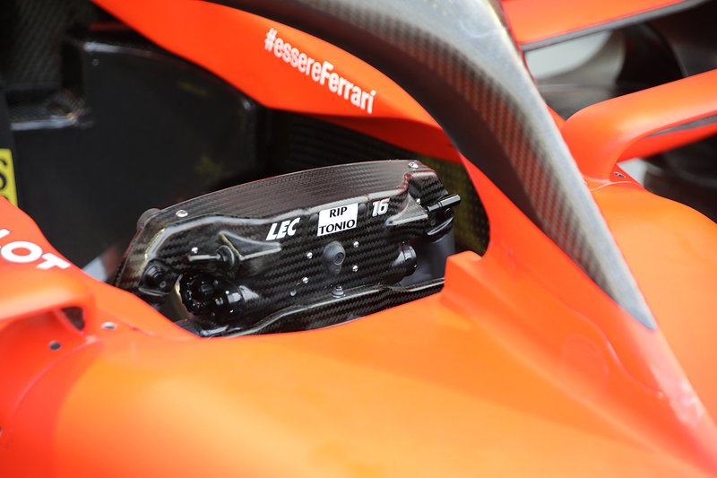 Cockpit del Ferrari SF90